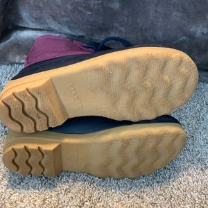 Little Girls Sperry rain boots. Good condition